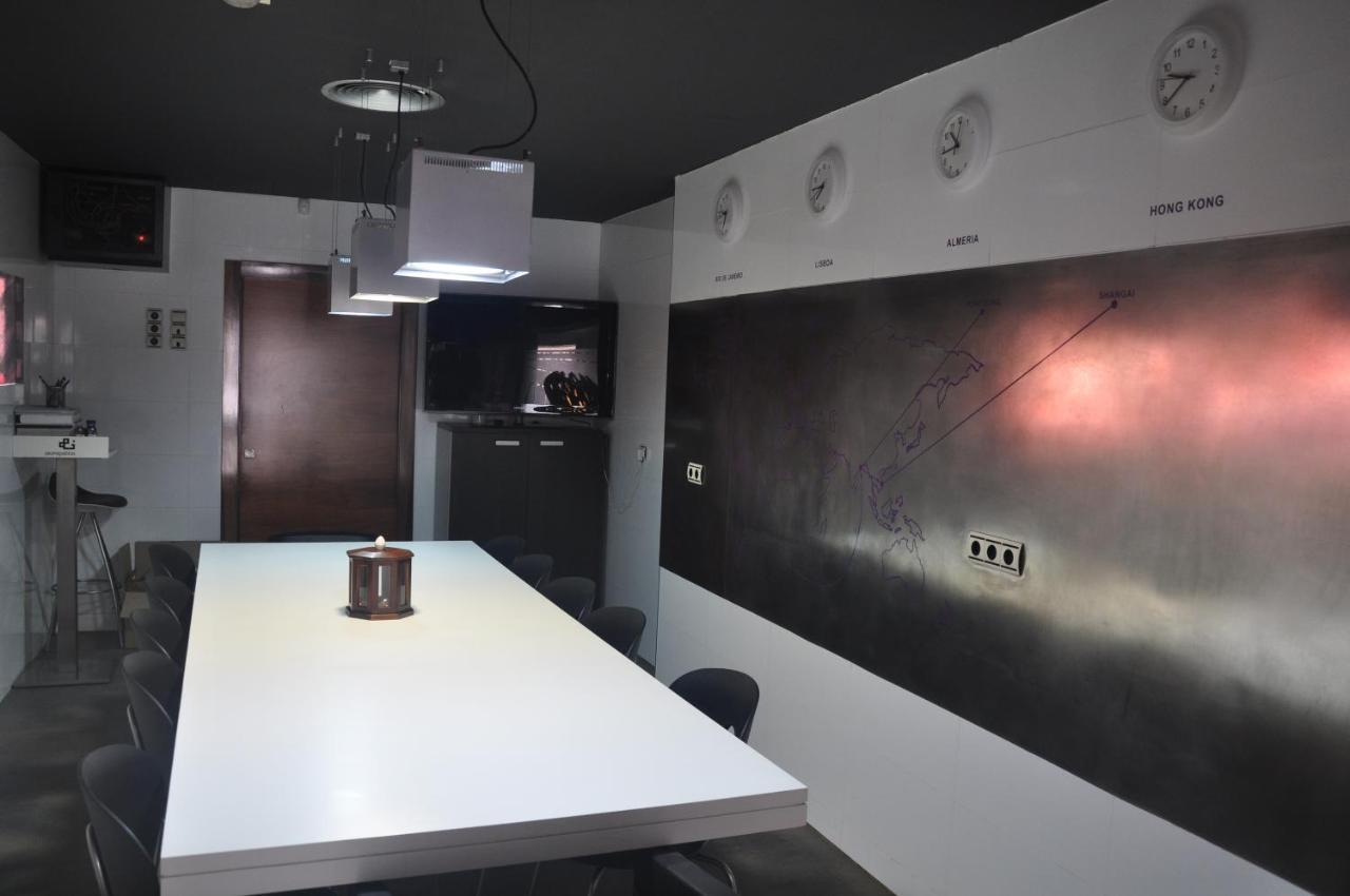Apartamentos 16:9 Suites المرية المظهر الخارجي الصورة