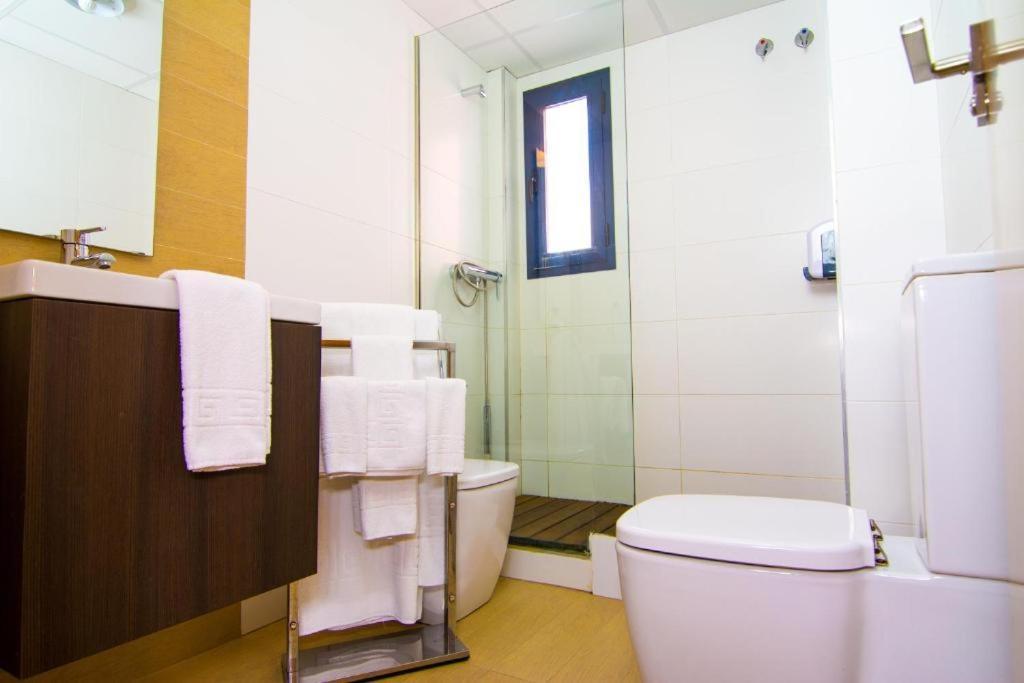 Apartamentos 16:9 Suites المرية المظهر الخارجي الصورة